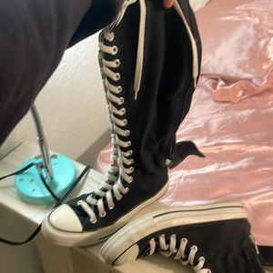 Knee high converse Men’s 5 women’s 7 extra high top converse